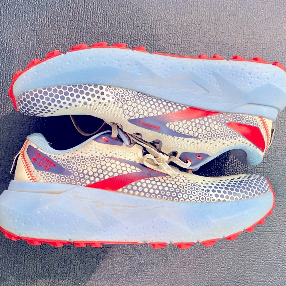 Brooks Caldera 6, size 11